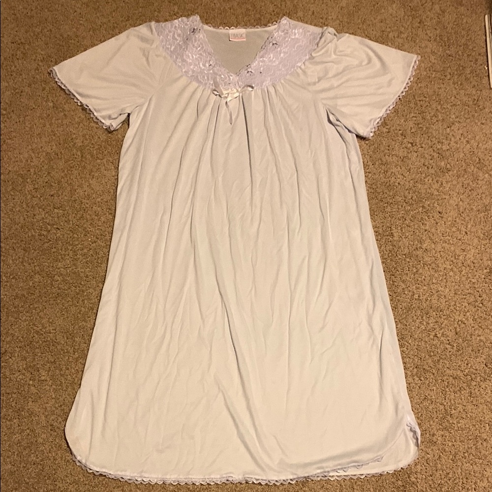 Women's Lace Trim Nightgown size Large